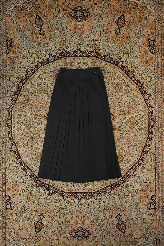 WRAPAROUND PLEATS SKIRT (BLACK)